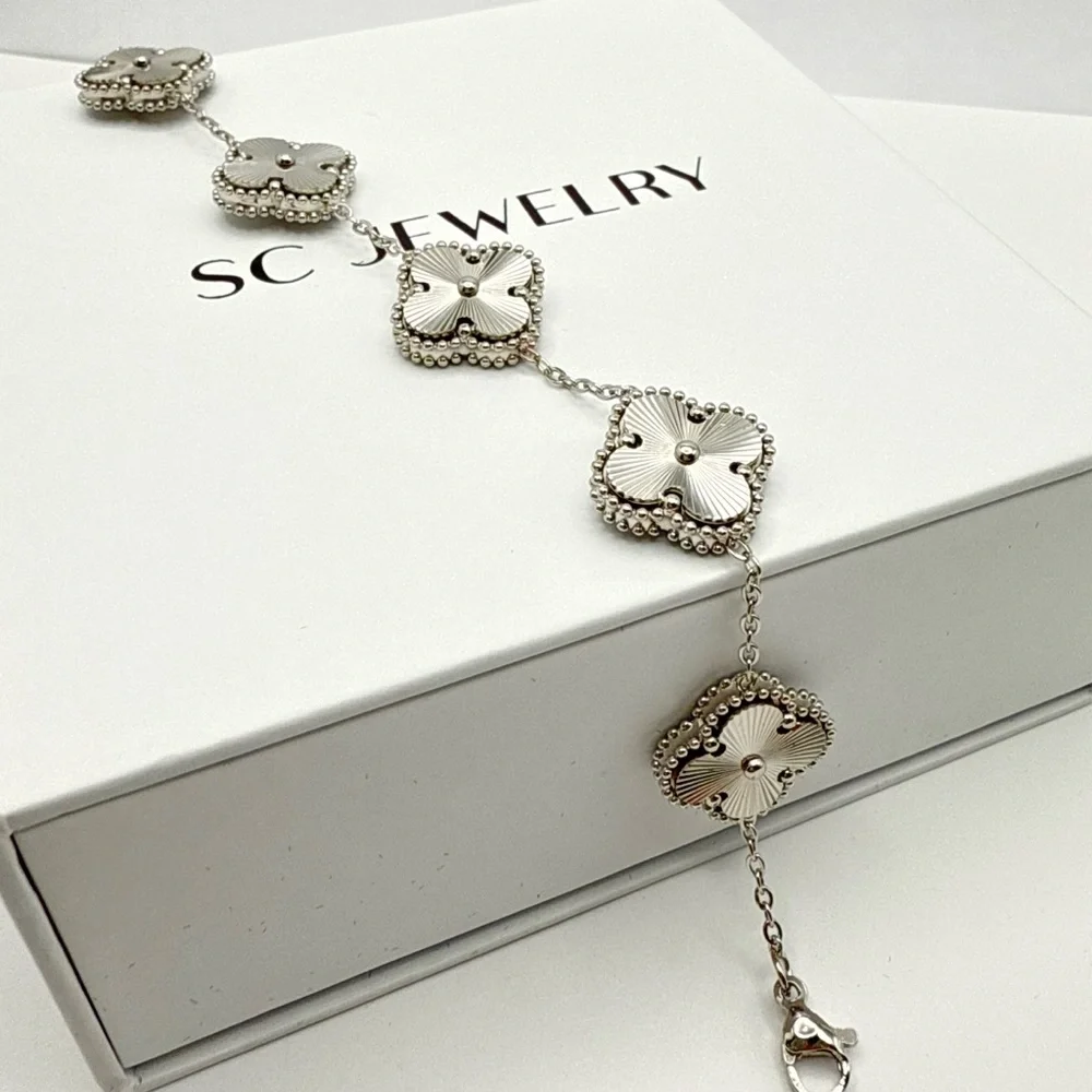 Last 1🔥Silver Color Clover Bracelet 5 Motifs Double Layered